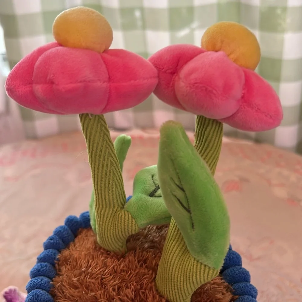 Plush Faux Flower Blossoms Happy Plant Weighted Bottom Ultra Soft Whimsical NEW